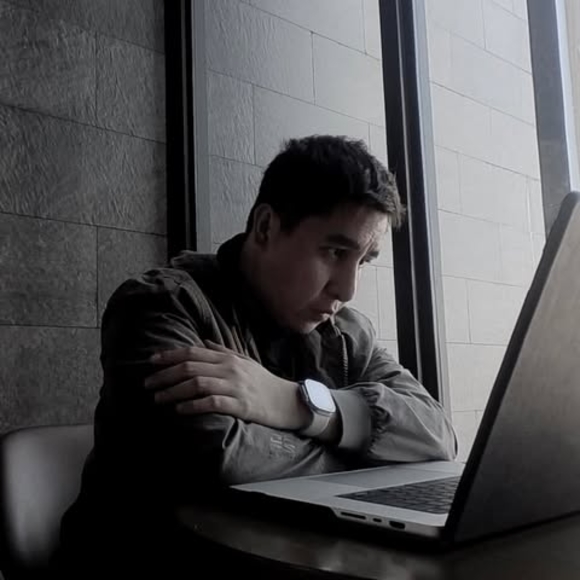 jon_manalo